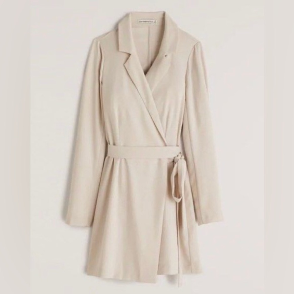 NWT Abercrombie & Fitch Cream Blazer Wrap Dress